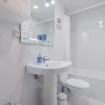 Luminoso Y Acogedor En